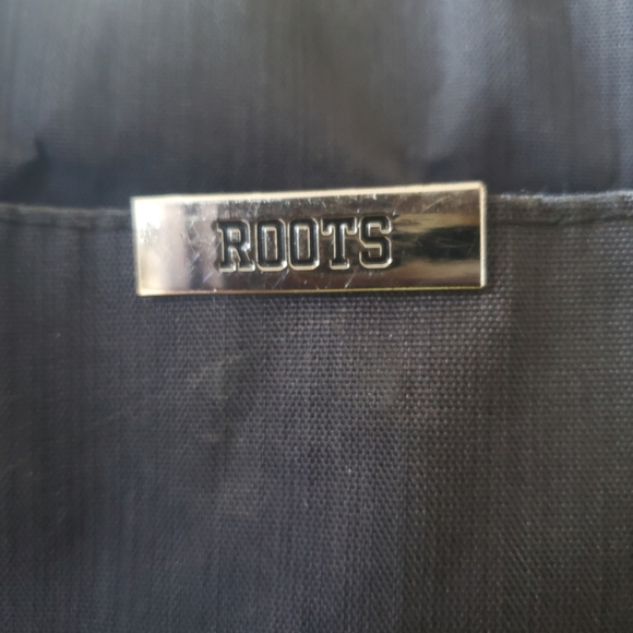 Shoulder bag by Roots - Picture 2 of 4